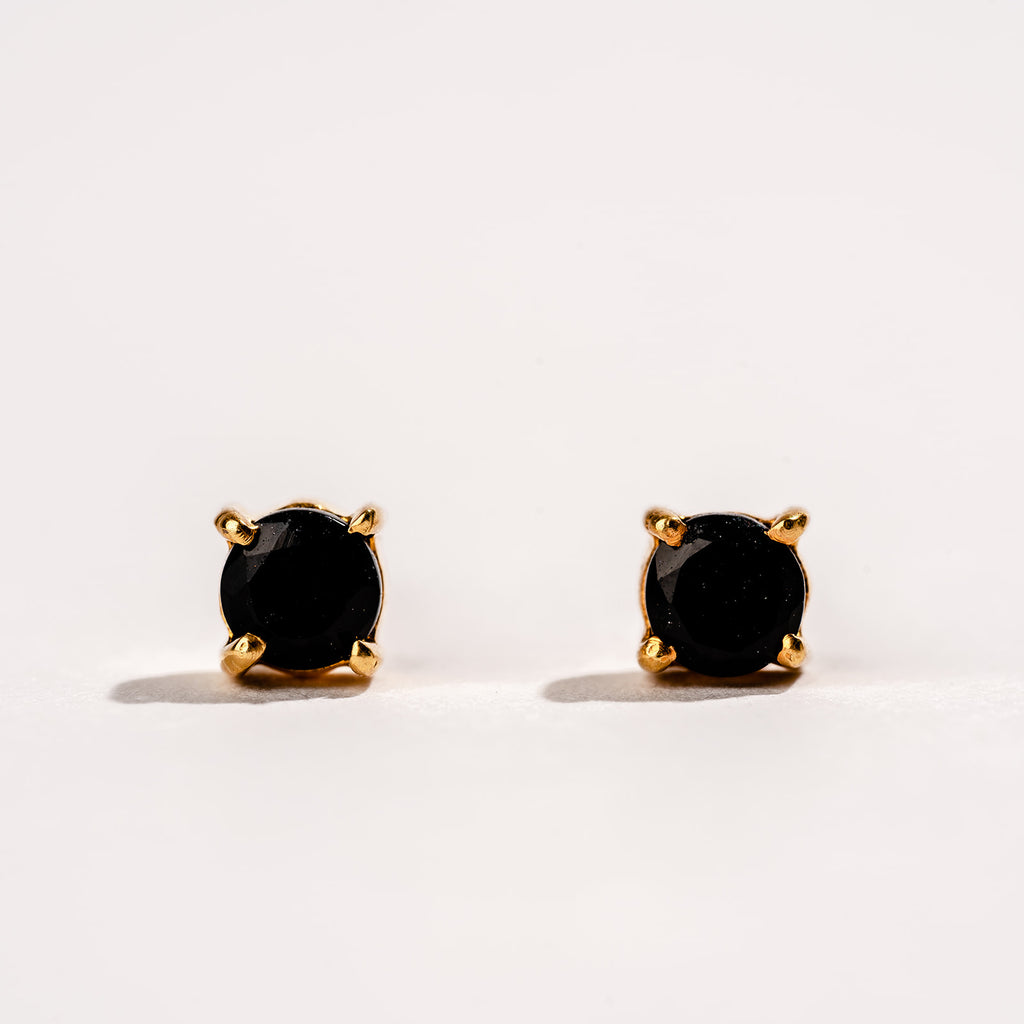 Black Onyx Dainty Round - Love Tatum